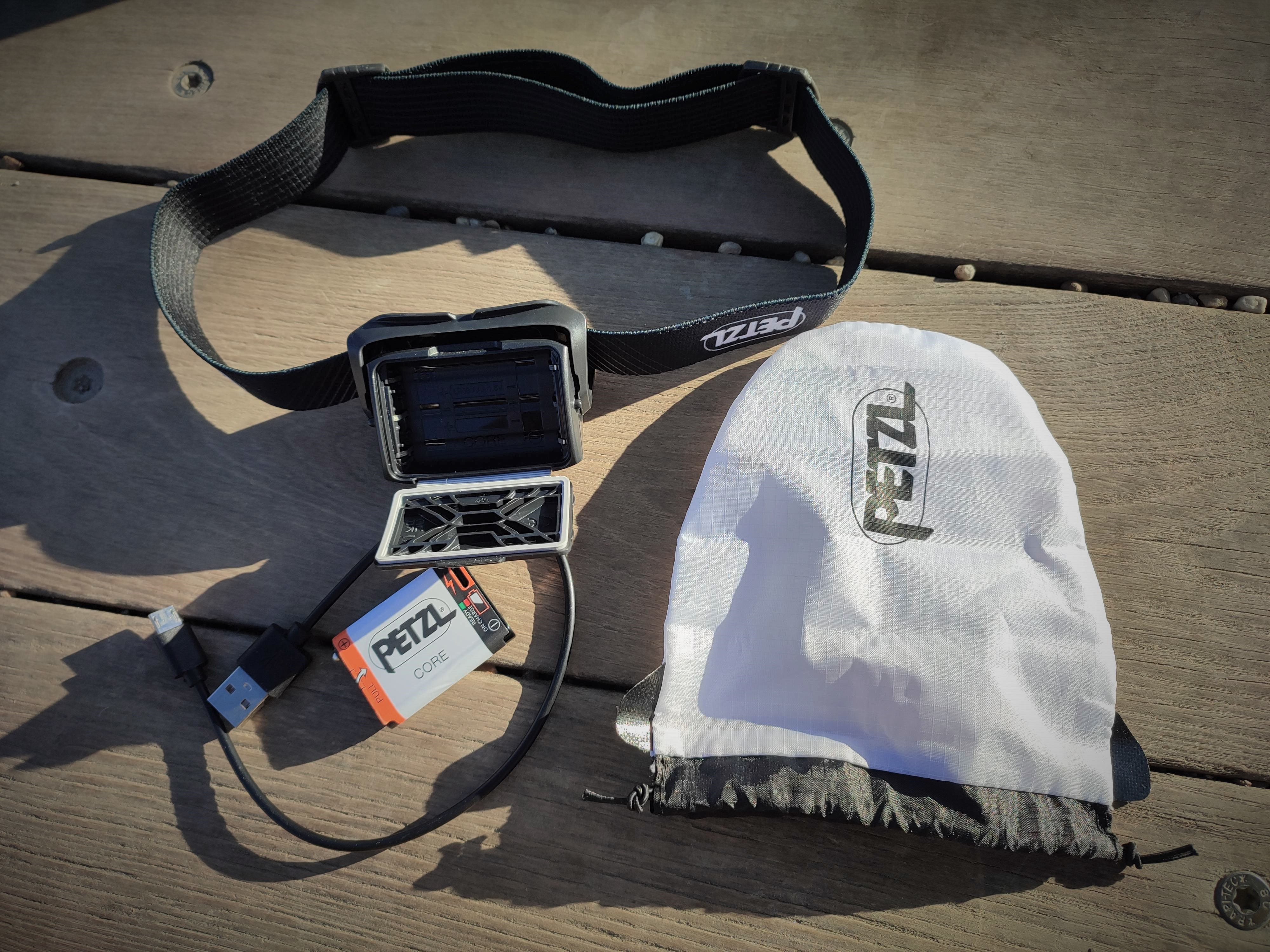 Test Elovka Petzl Actik Core Camping Sk